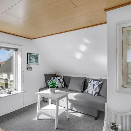 3 Bedroom Stunning In *